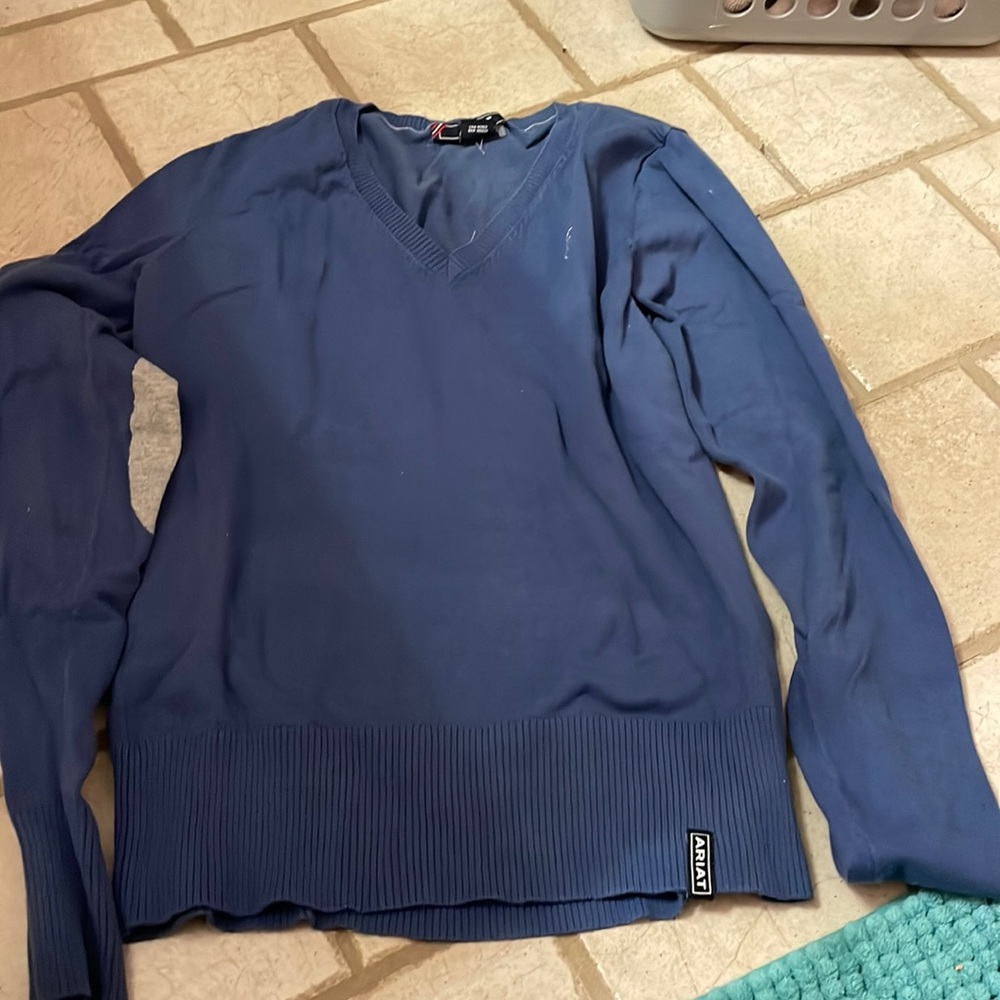 Ariat V-neck sweater